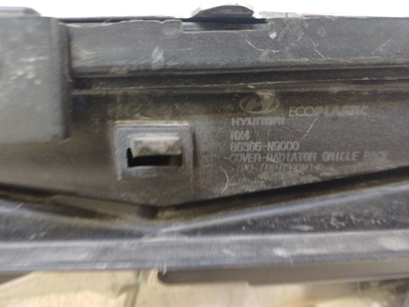 Решетка радиатора