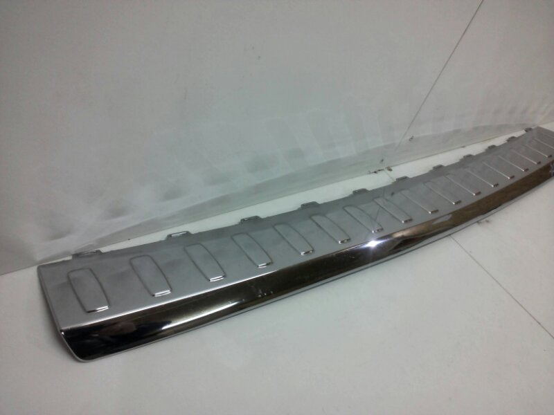 Накладка заднего бампера