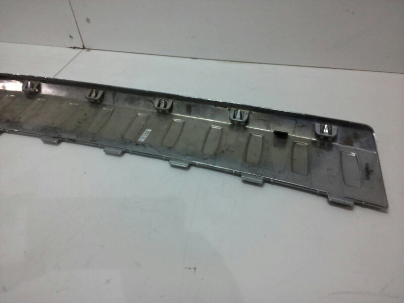 Накладка заднего бампера