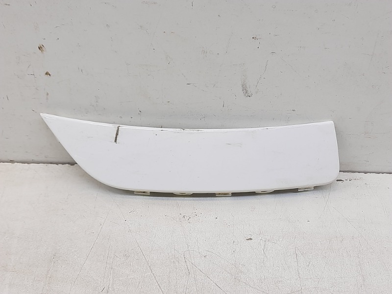 Накладка переднего бампера левая