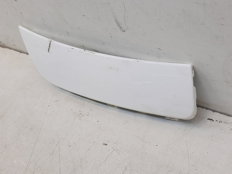 Накладка переднего бампера левая