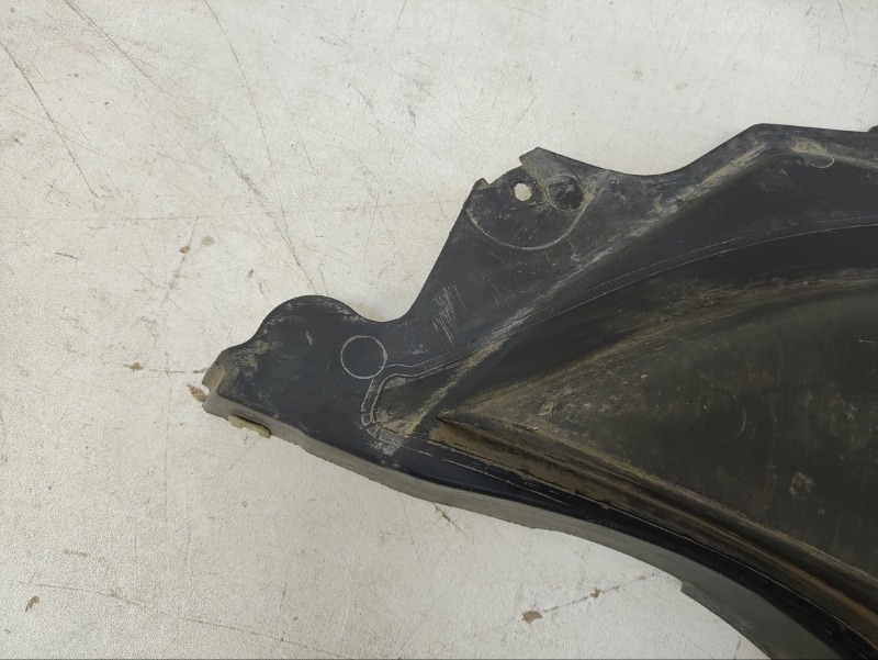 Защита антигравийная правая