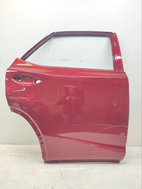 Дверь задняя правая