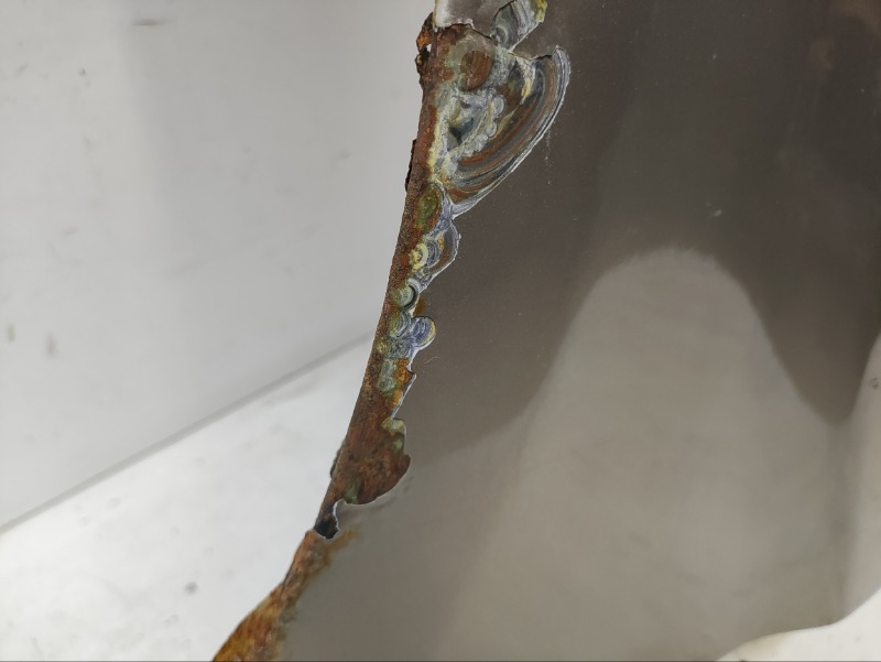 Крыло переднее левое