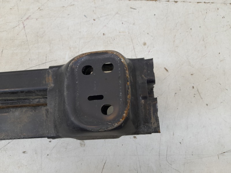 Усилитель заднего бампера