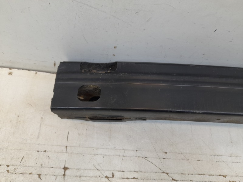 Усилитель заднего бампера