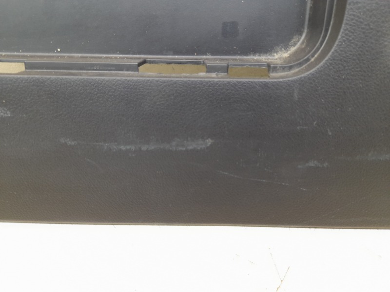 Обшивка крышки багажника