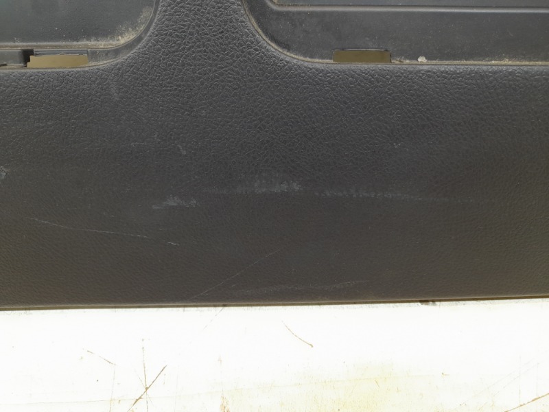 Обшивка крышки багажника