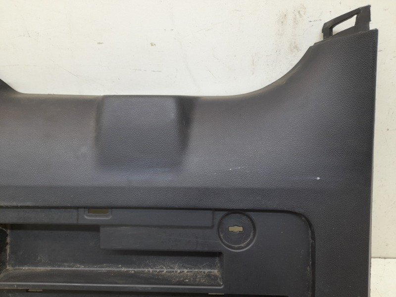 Обшивка крышки багажника