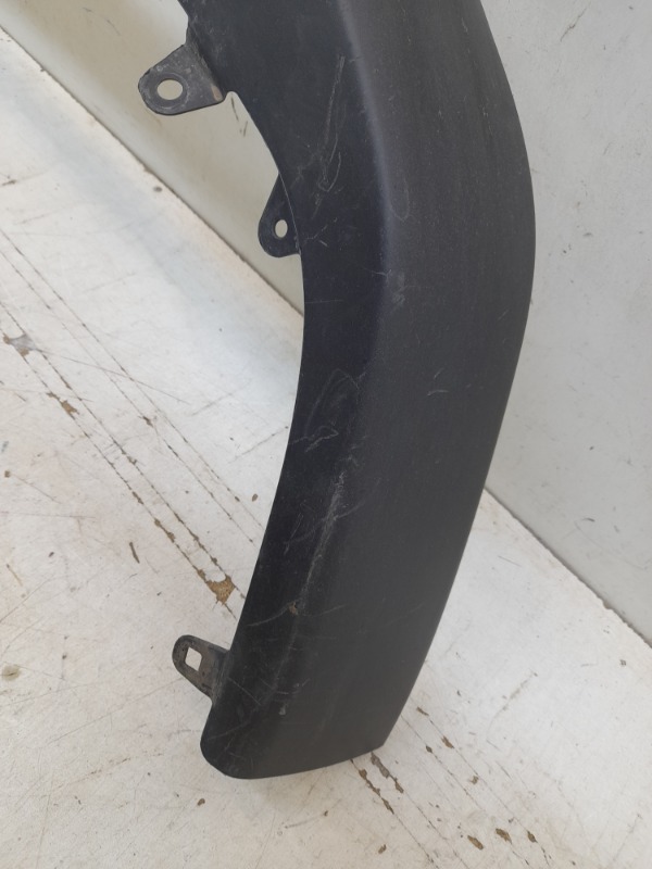 Спойлер переднего бампера