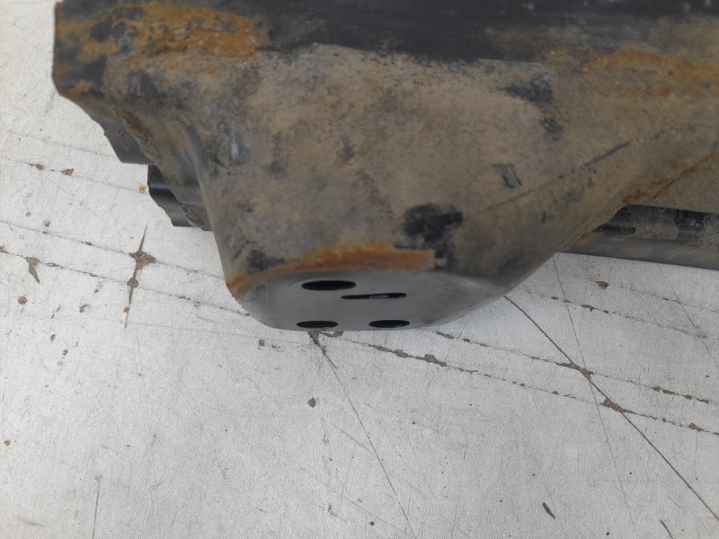 Усилитель заднего бампера