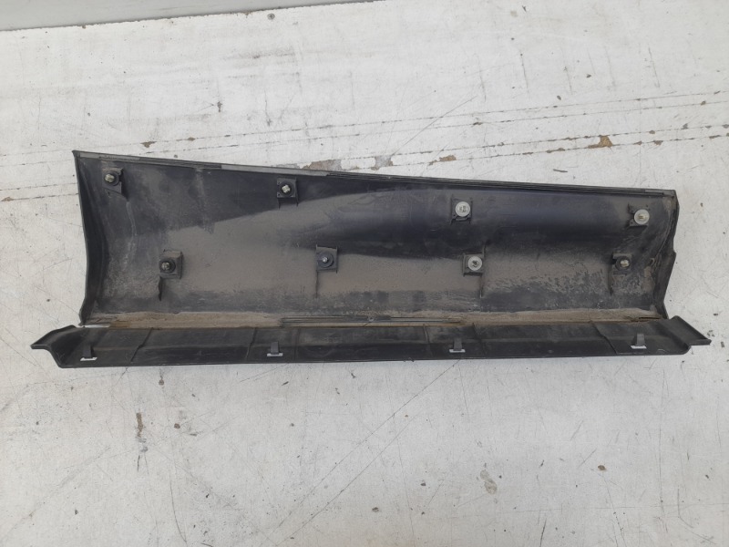 Накладка двери задней левой