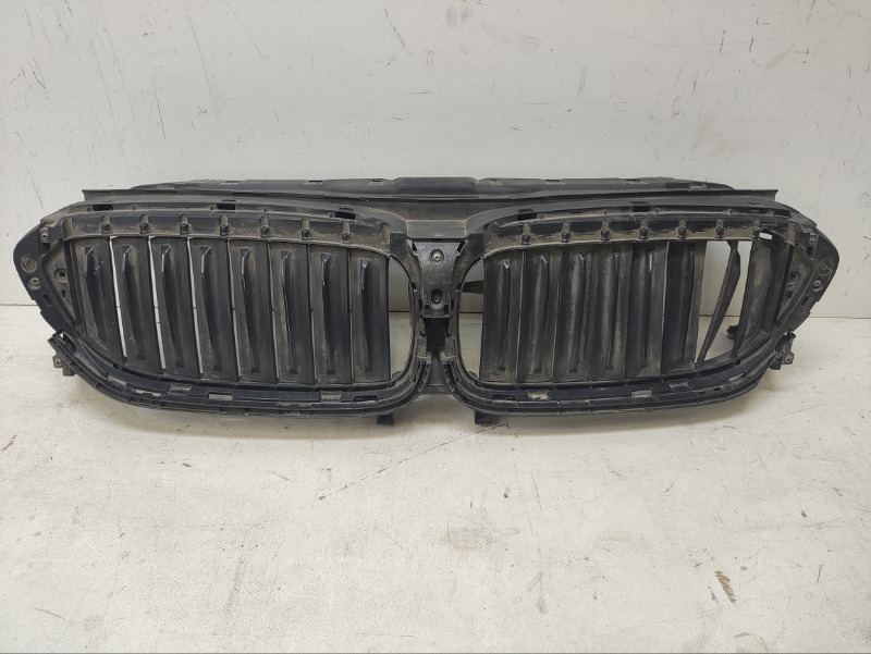 Решетка радиатора