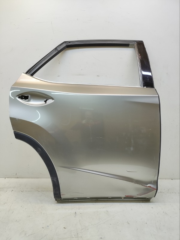 Дверь задняя правая