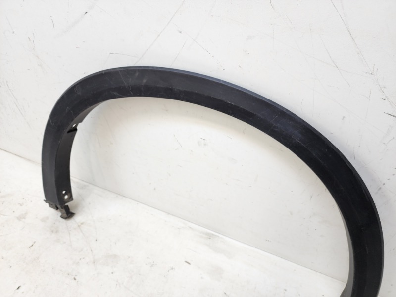 Накладка переднего крыла правого