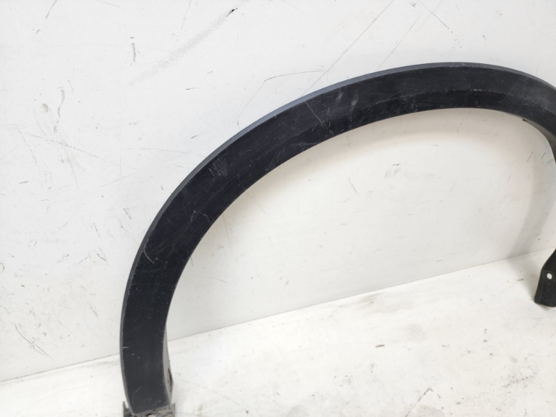 Накладка переднего крыла правого