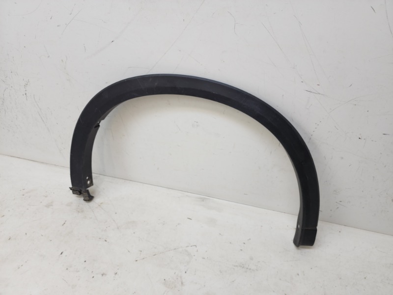 Накладка переднего крыла правого