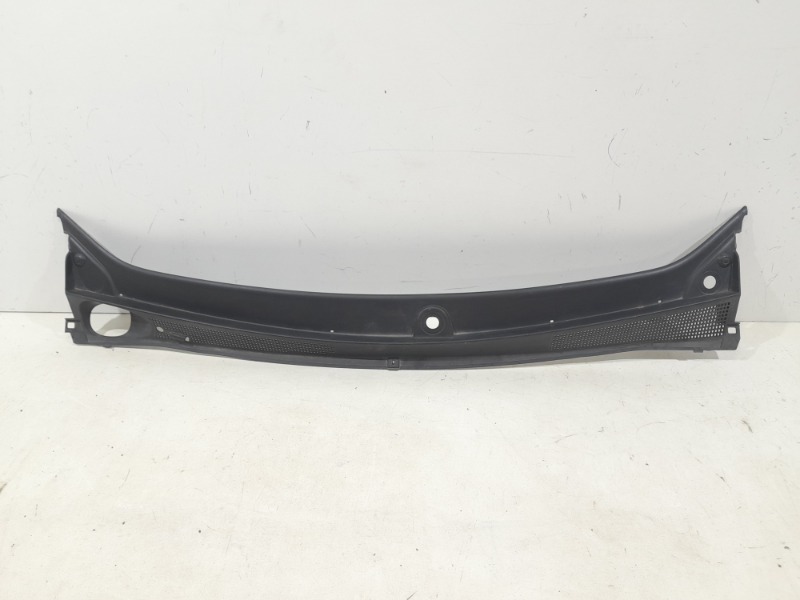 Решетка стеклоочистителей (Жабо)