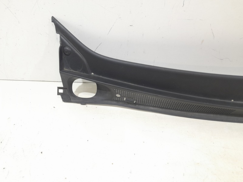 Решетка стеклоочистителей (Жабо)