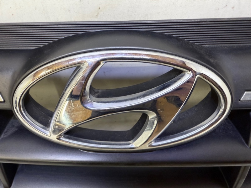 Решетка радиатора