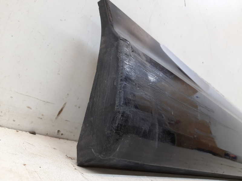 Накладка двери задней правой