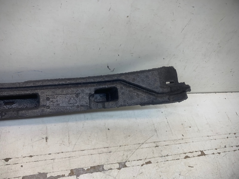 Наполнитель переднего бампера