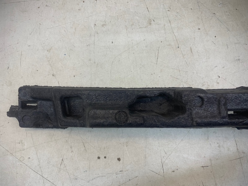 Наполнитель переднего бампера