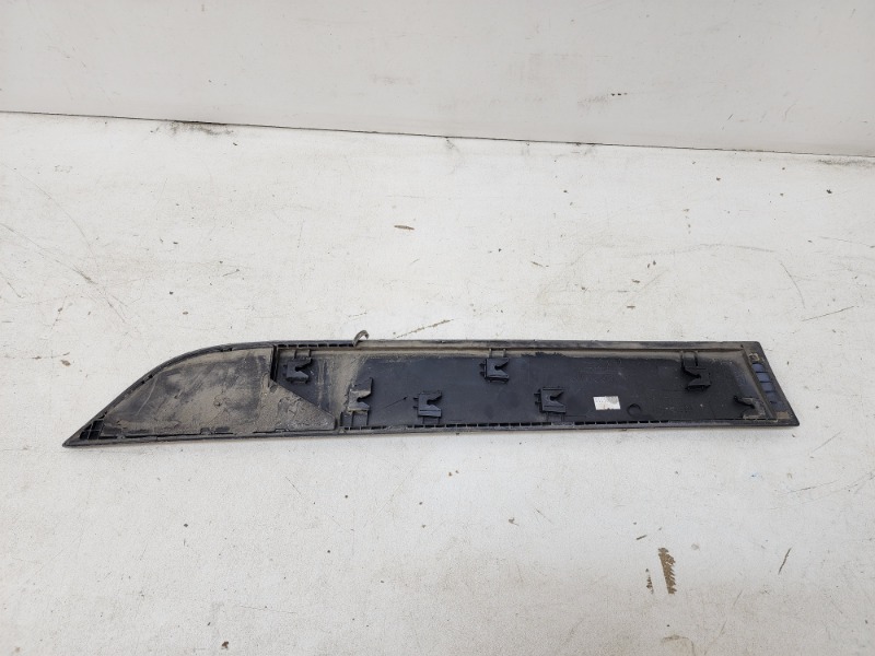 Молдинг заднего бампера правый