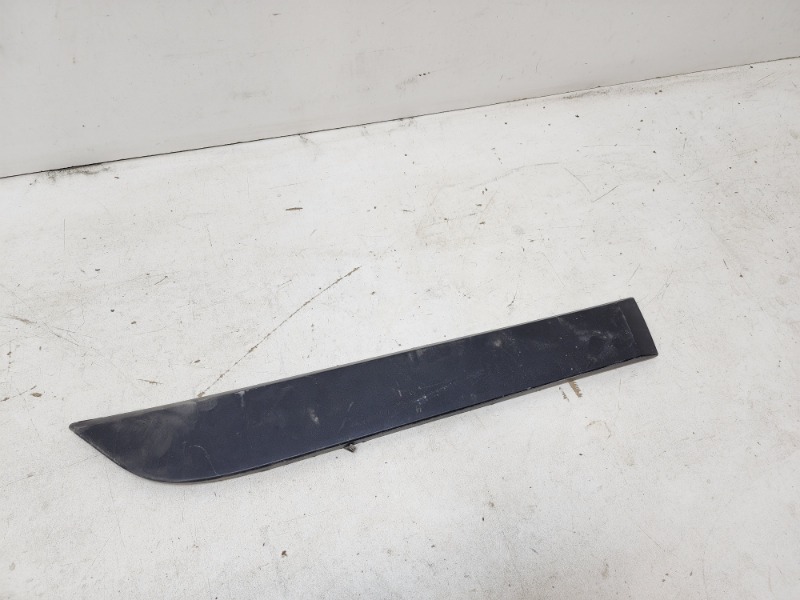 Молдинг заднего бампера правый