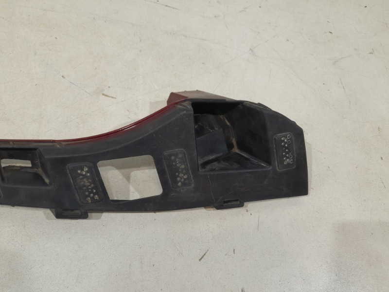 Кронштейн переднего бампера правый