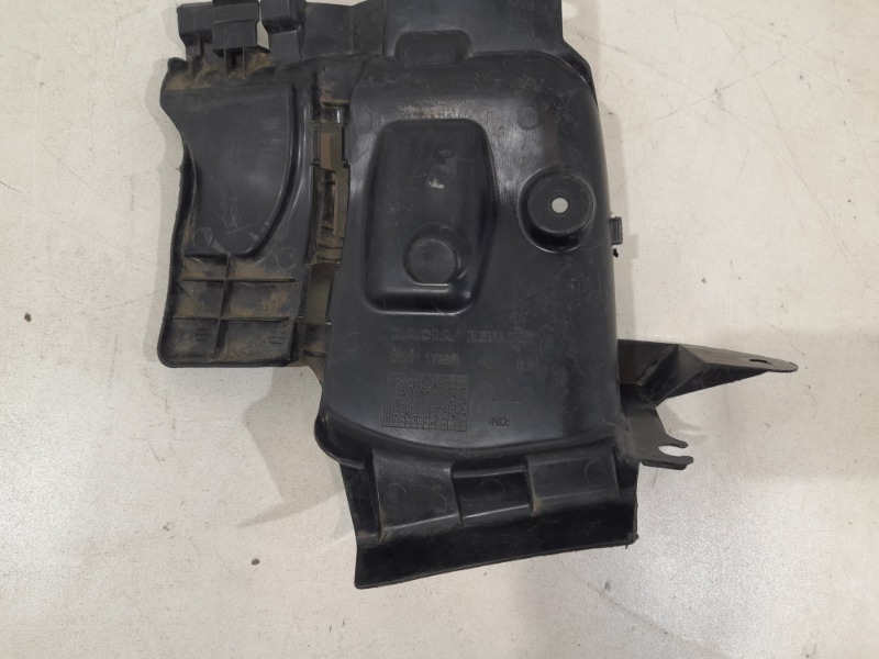 Пыльник двигателя