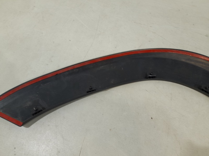 Накладка заднего крыла левого