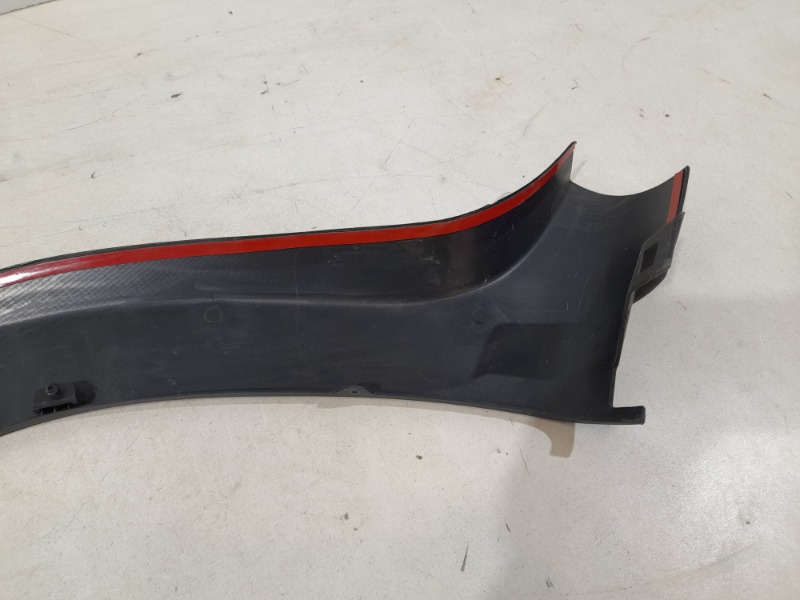 Накладка заднего крыла левого