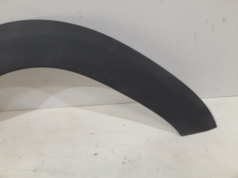 Накладка заднего крыла левого