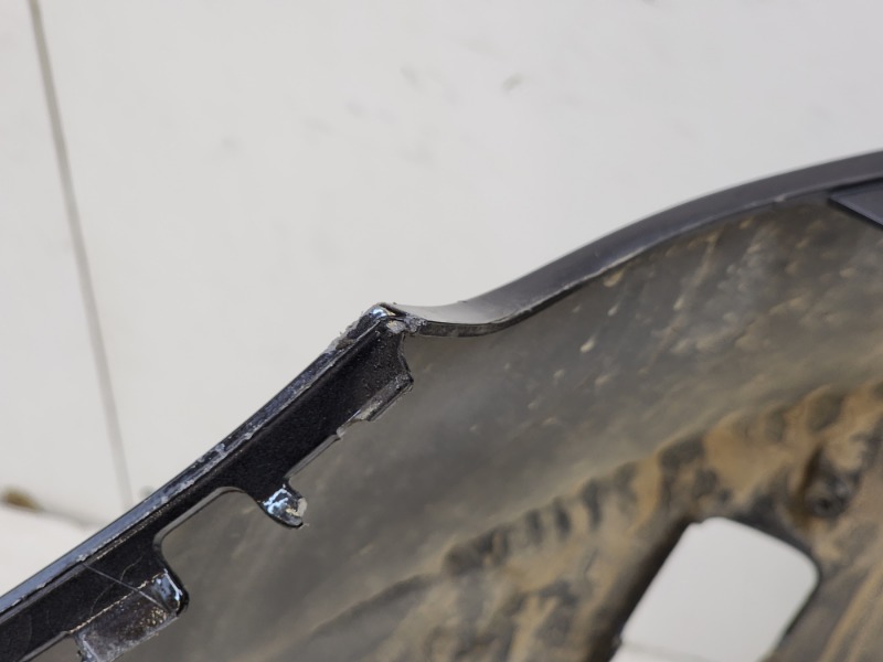 Бампер передний