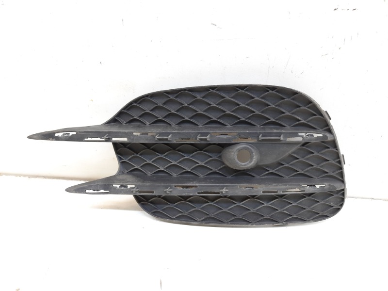 Решетка в бампер левая