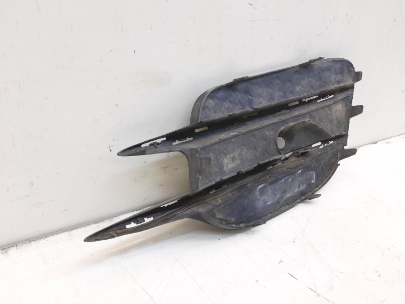 Решетка в бампер левая