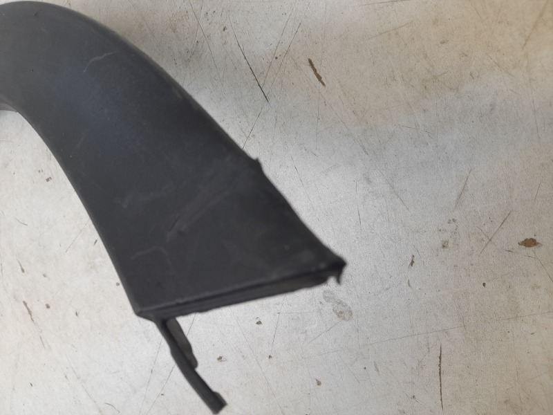 Накладка заднего крыла левого