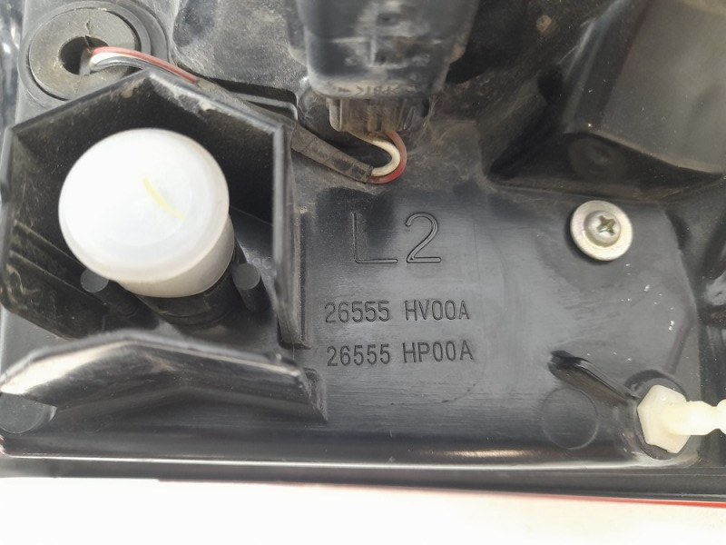 Фонарь задний левый