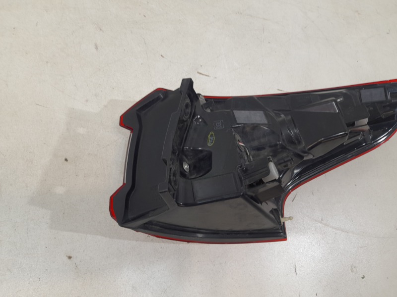 Фонарь задний левый