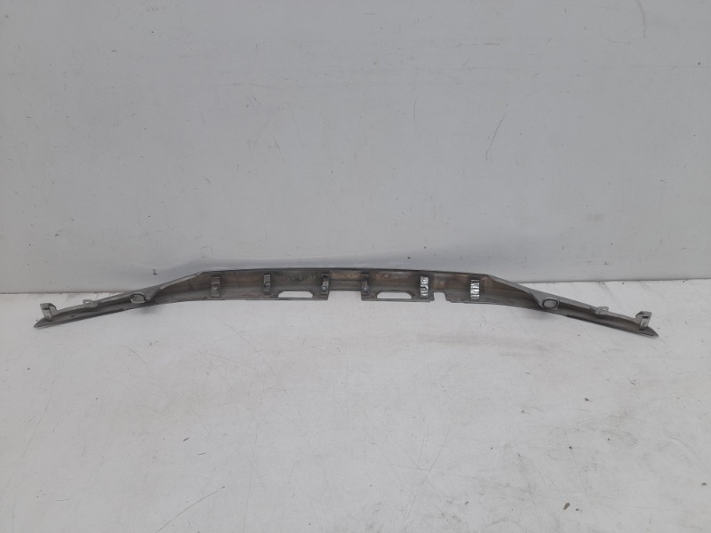 Накладка крышки багажника