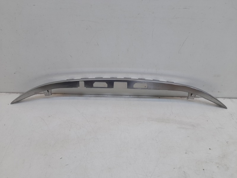 Накладка крышки багажника