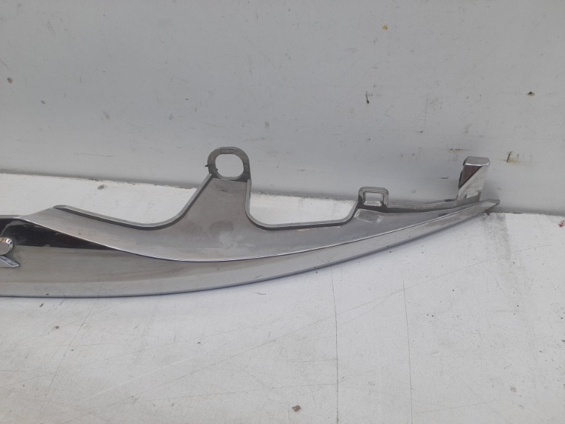 Накладка крышки багажника