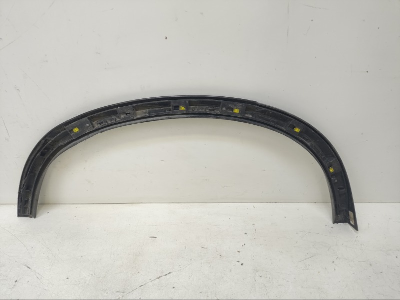 Накладка заднего крыла левого