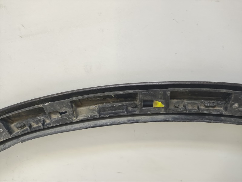 Накладка заднего крыла левого