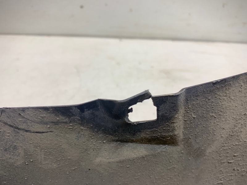 Пыльник двигателя