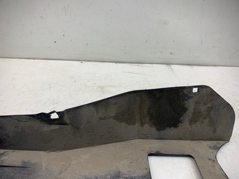 Пыльник двигателя