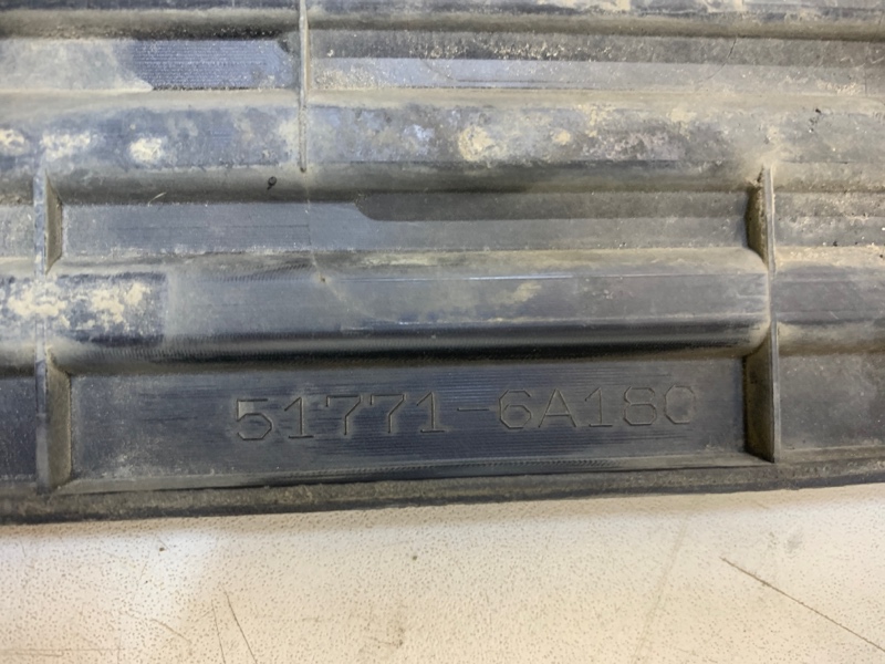 Накладка на подножку