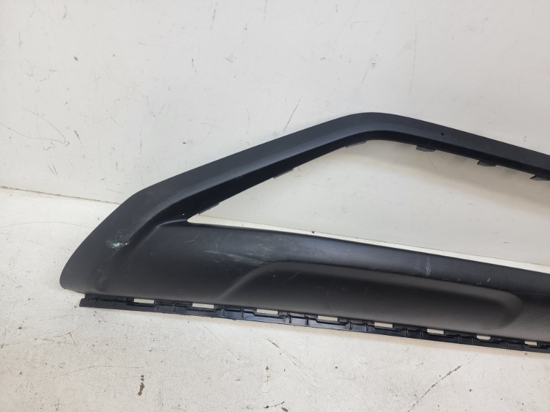 Накладка переднего бампера