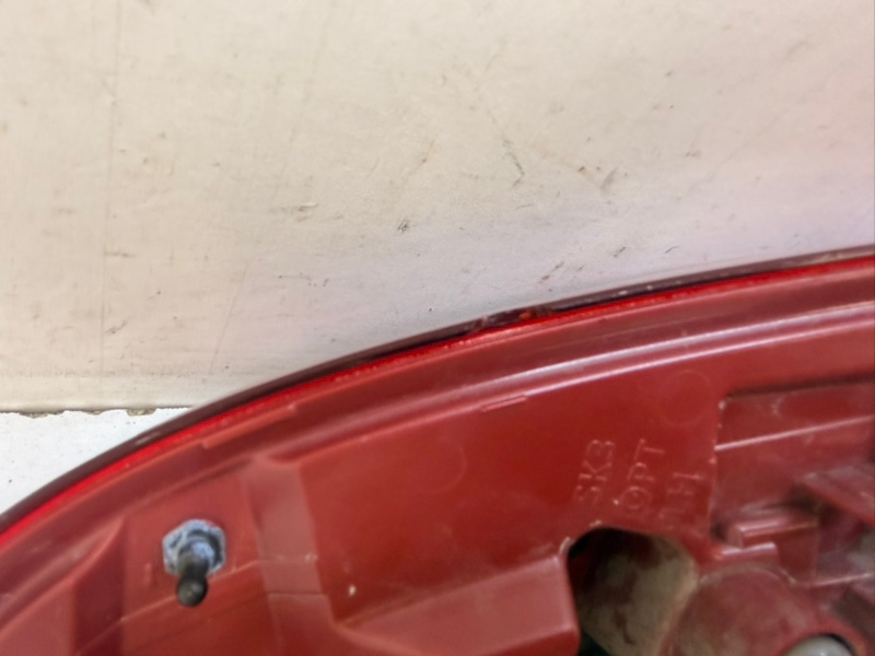 Фонарь задний левый